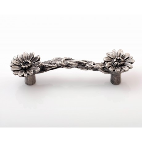 XP020 Novelty Handmade Solid Pewter Finely Sculpted Statuary Pull And Knob Of Gardens Theme.
